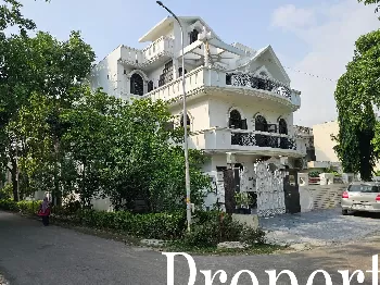 9BHK Villas For sale in Beta I, Greater Noida